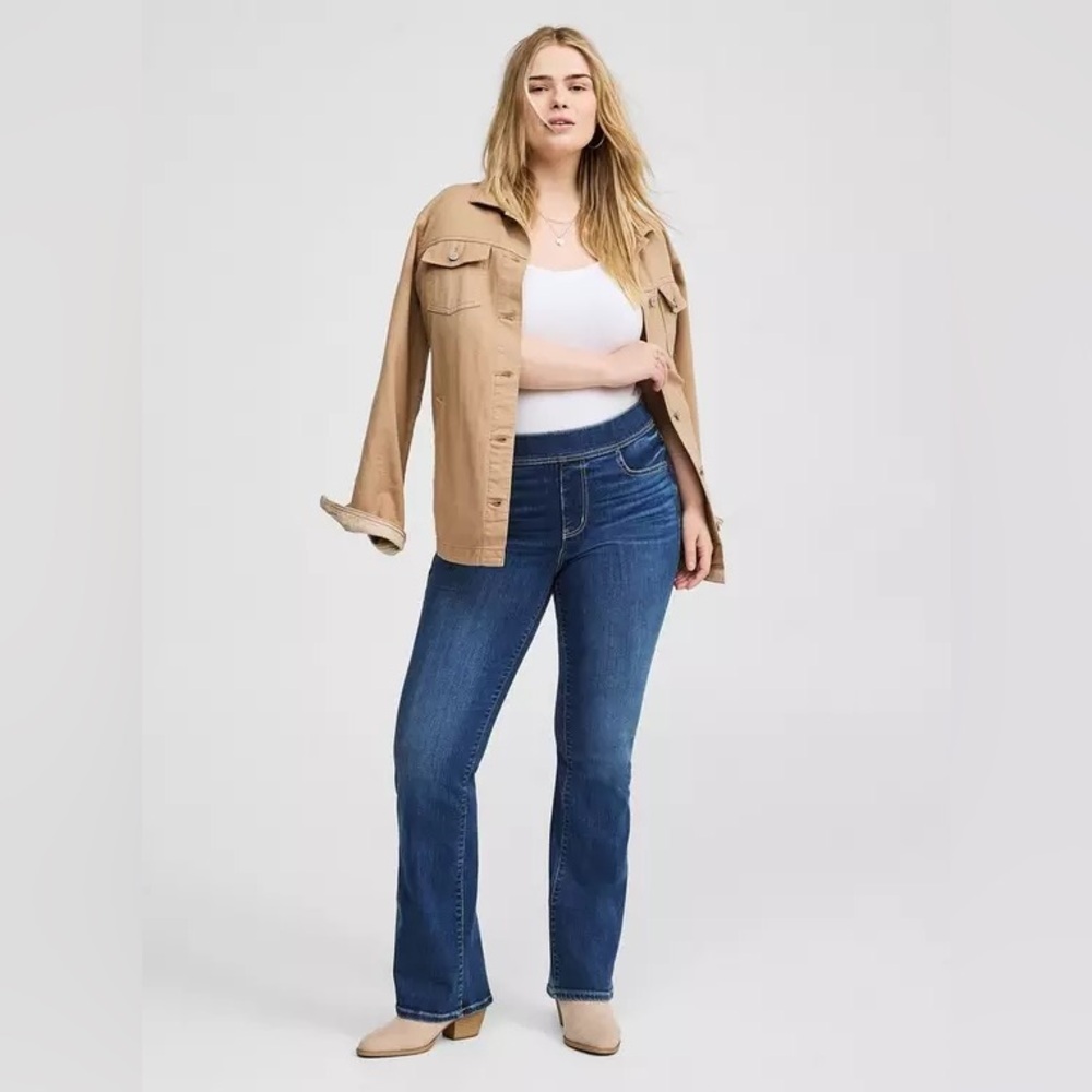 TORRID Lean Jean High-Rise Slim Boot Jean Size 0S (Large) Color: Jupiter